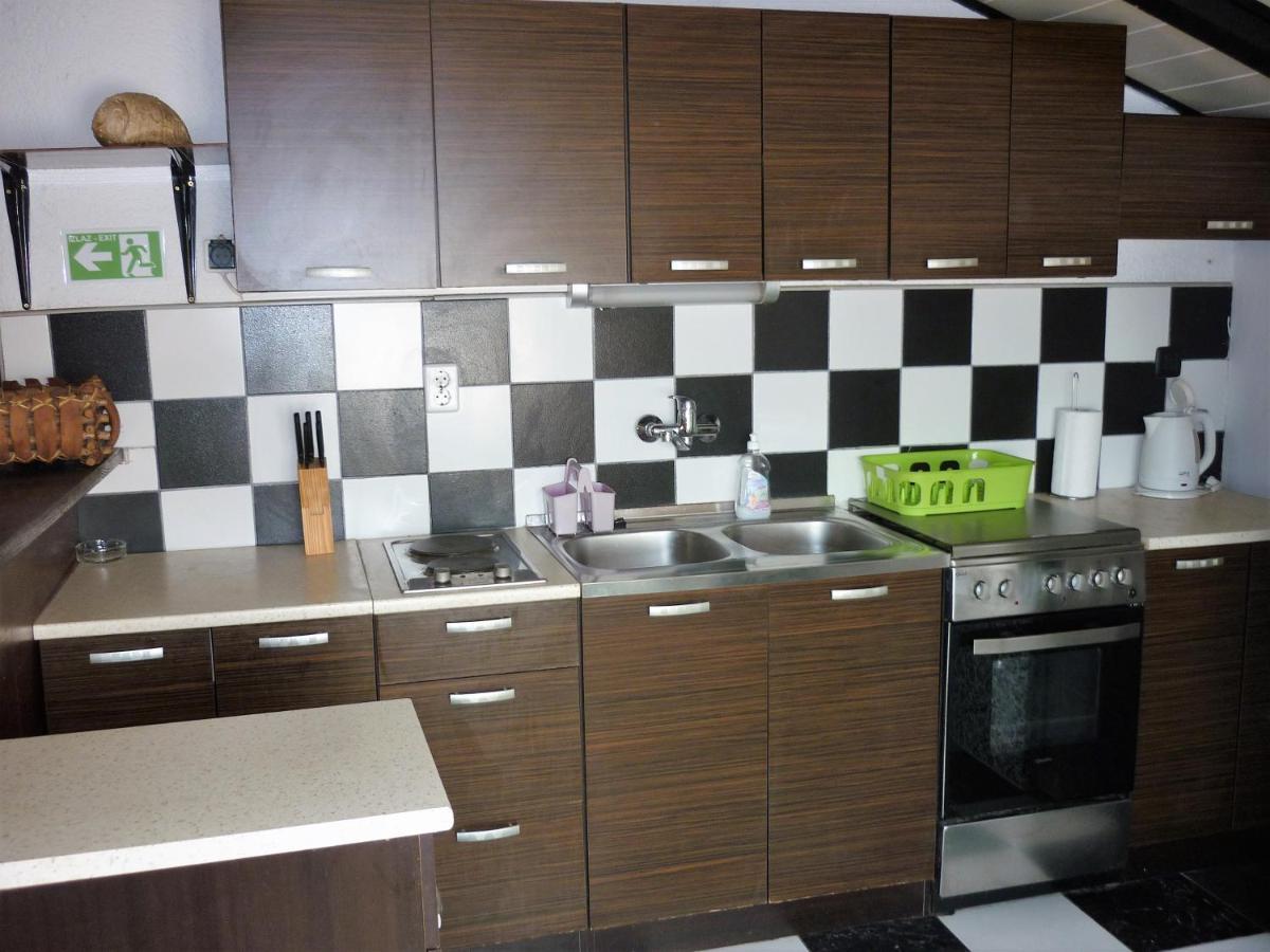 Apartmani Andrija Jezera Exterior foto